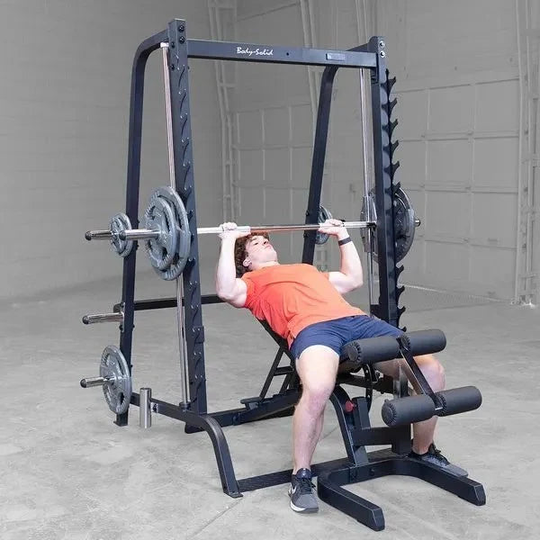 Body-Solid Series 7 Smith Machine cu suporturi pentru greutati si protectii - GS348QB