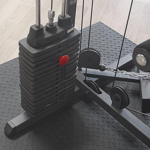 Aparat de fitness multifunctional cu greutati selectabile Body-Solid - G1S